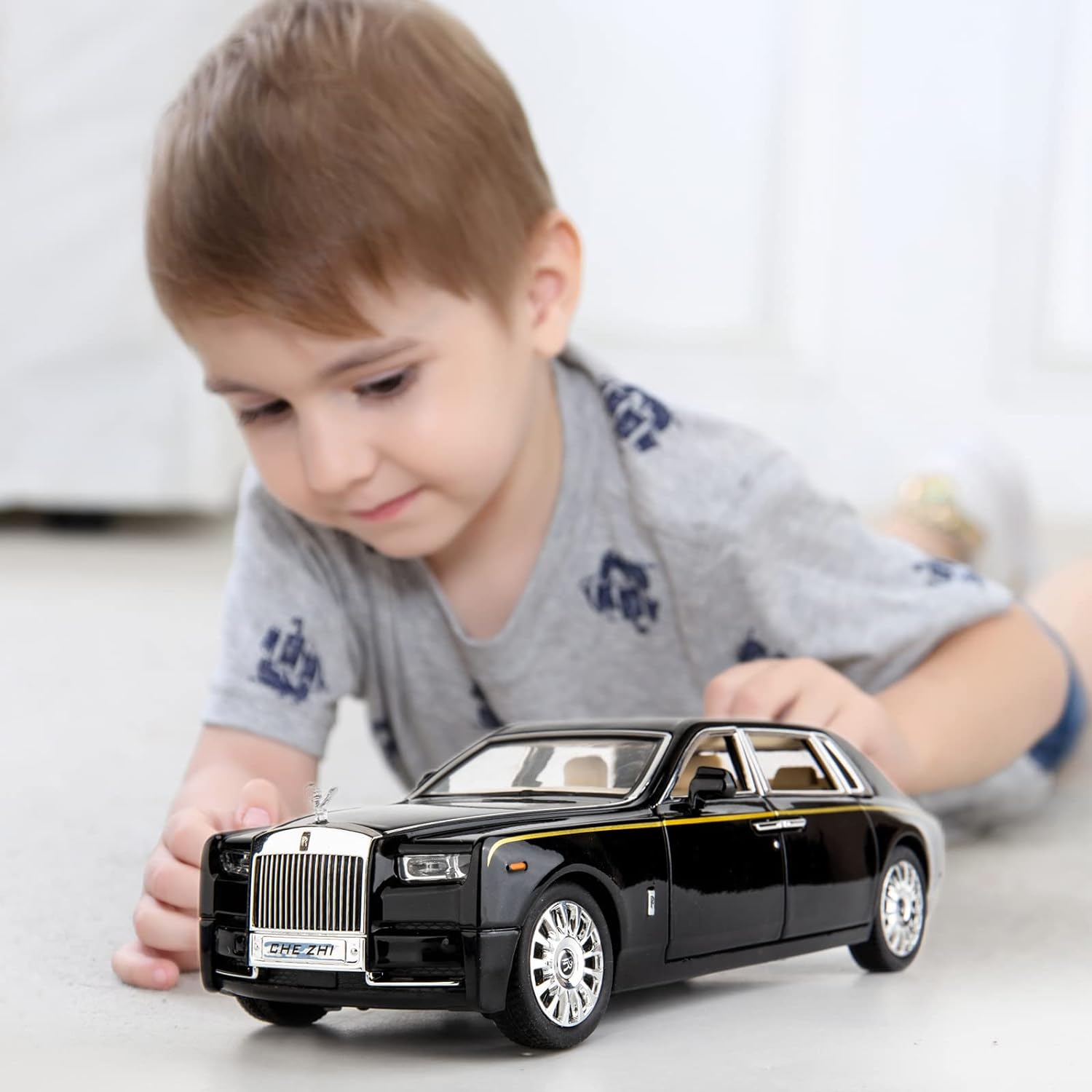 ROLLS ROYCE PHANTOM BIG SIZE 1:24 DIECAST SCALE MODEL METAL PULL BACK WITH OPENABLE DOORS & LIGHT, MUSIC TOY VEHICLE FOR KIDS [SIZE:-21 CM*9CM*8.5CM]【 MULTICOLOR 】