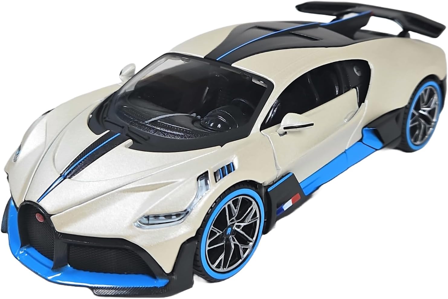 Big Size 1:24 BUGATTI DIVO DIECAST METAL PULLBACK TOY CAR WITH OPENABLE DOORS & LIGHT, MUSIC BOYS CAR FOR KIDS BEST TOYS GIFTS TOYS FOR KIDS [SIZE:-22CM*9CM*7CM]【 MULTICOLOR 】