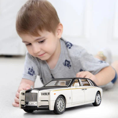 ROLLS ROYCE PHANTOM BIG SIZE 1:24 DIECAST SCALE MODEL METAL PULL BACK WITH OPENABLE DOORS & LIGHT, MUSIC TOY VEHICLE FOR KIDS [SIZE:-21 CM*9CM*8.5CM]【 MULTICOLOR 】