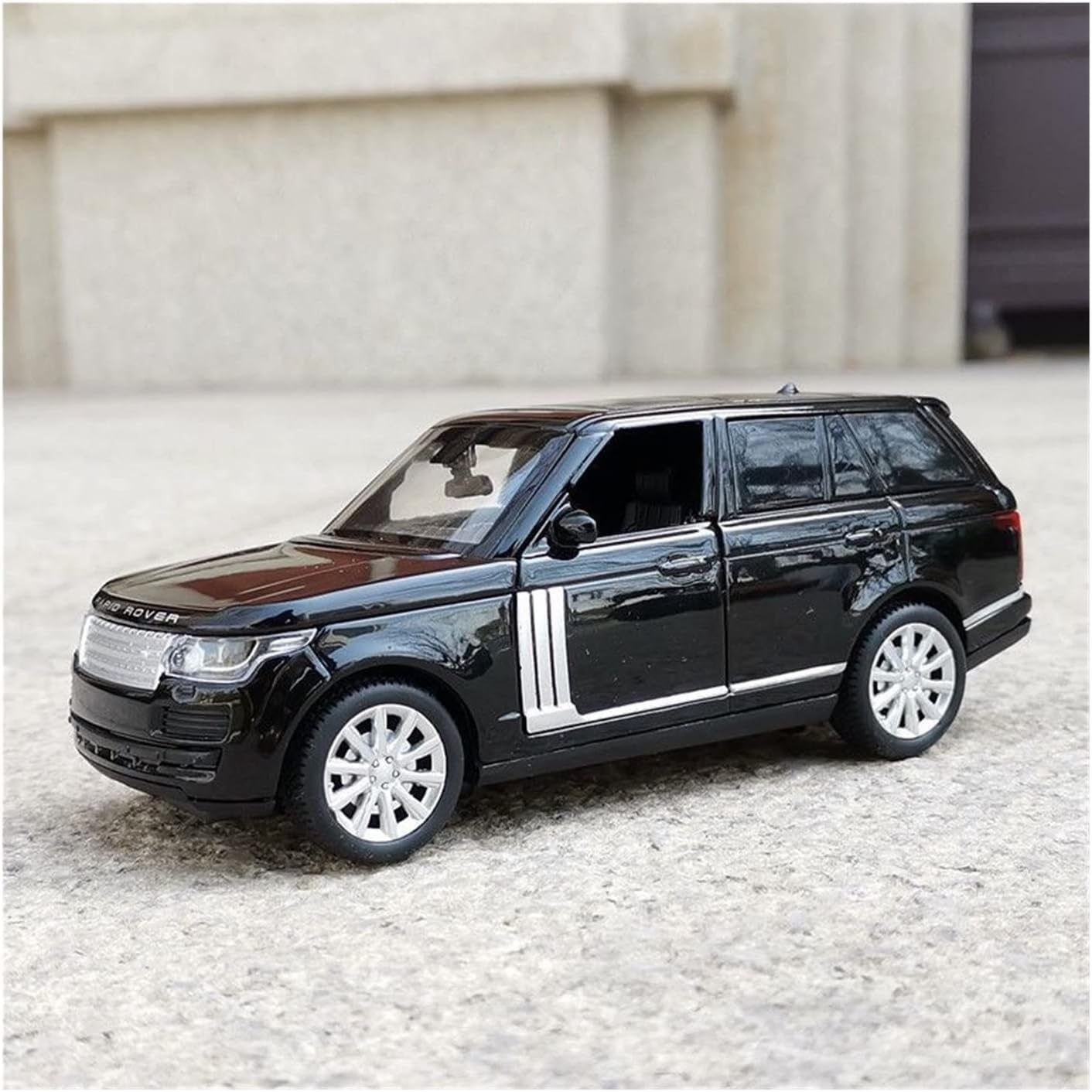 Land Rover Range Rover 1:32 Diecast Model Car Toy Collectible Sound Light Toy [3 Color Available Color Send]