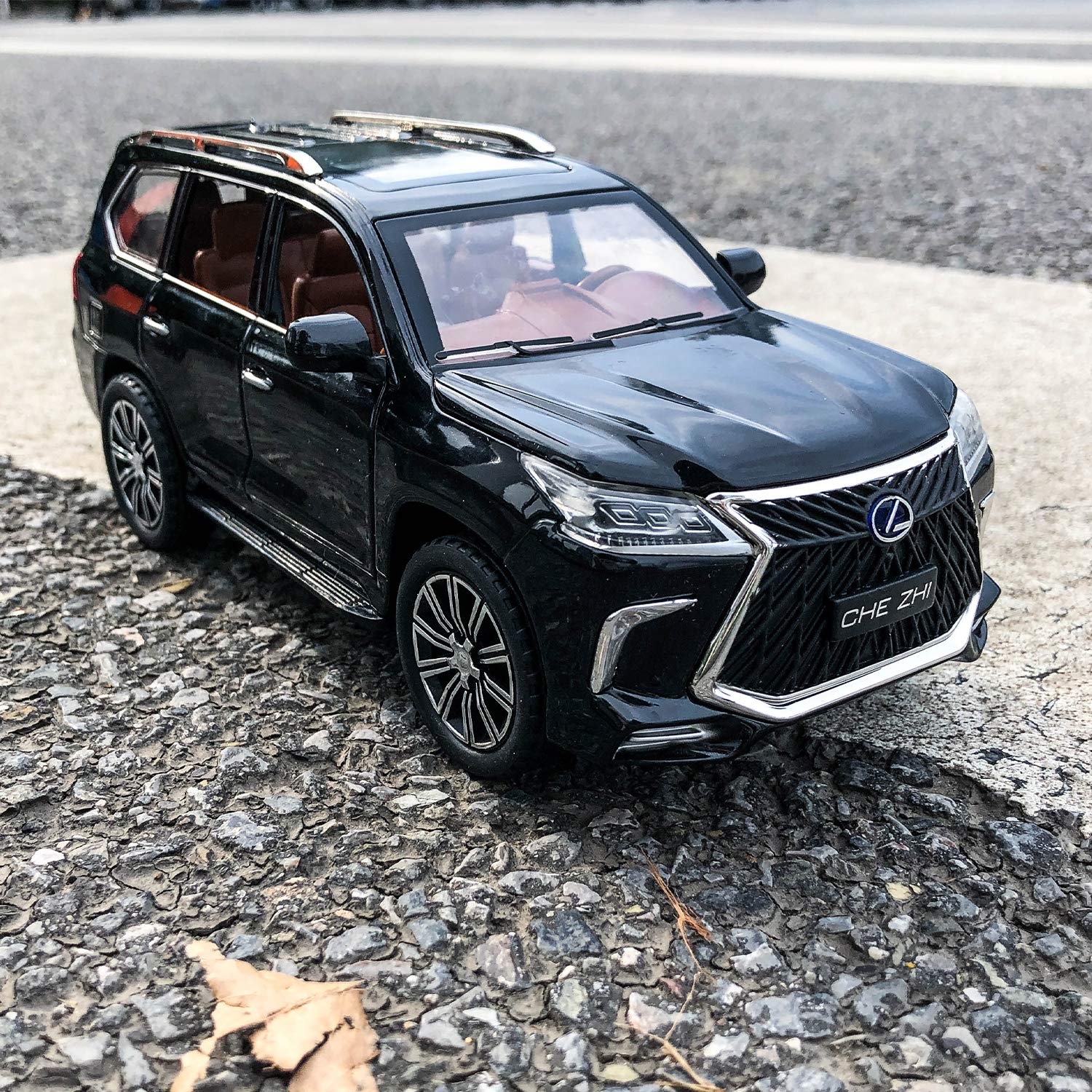 BIG SIZE LEXUS LX570 1:24 DIECAST METAL PULLBACK TOY CAR WITH OPENABLE DOORS & LIGHT, MUSIC BOYS CAR FOR KIDS BEST TOYS GIFTS TOYS FOR KIDS [SIZE:-21CM*9.5CM*8.4CM]【 MULTICOLOR 】