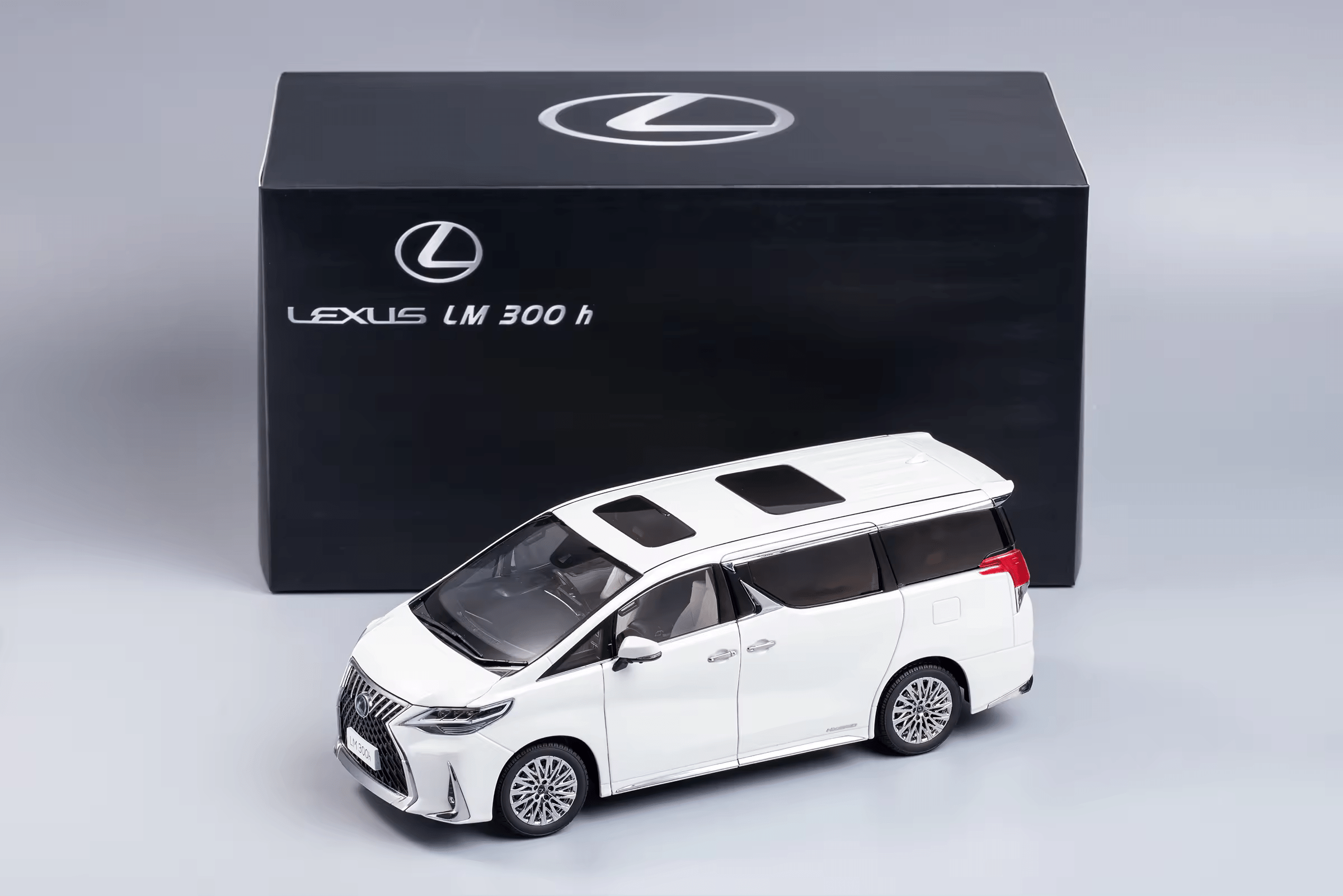 Toyota Lexus Lm300 White Scale Model Diecast Metalcar - All Size