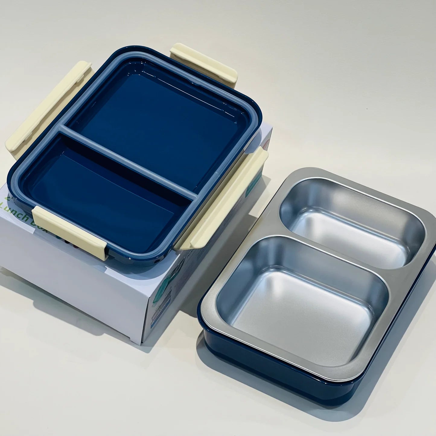 Opaque Lid : Spill Free 2 Grids Lunchbox